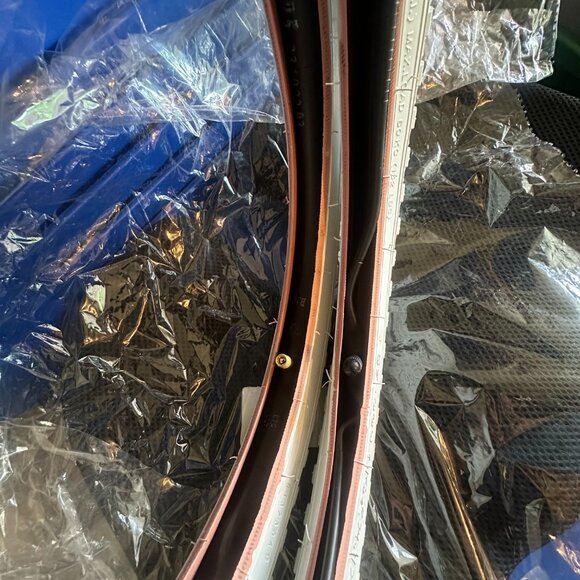 DURO Bicycle Tire Set in Cream and Brown - Picture 6 of 7